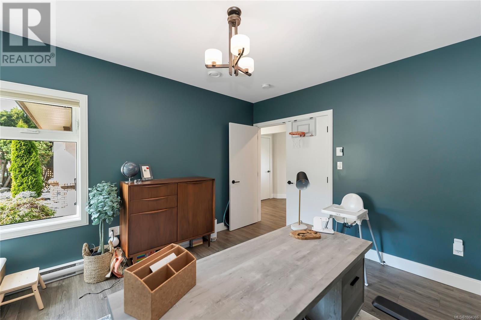 Photo 70 of 972 Seapearl Pl, Saanich BC
