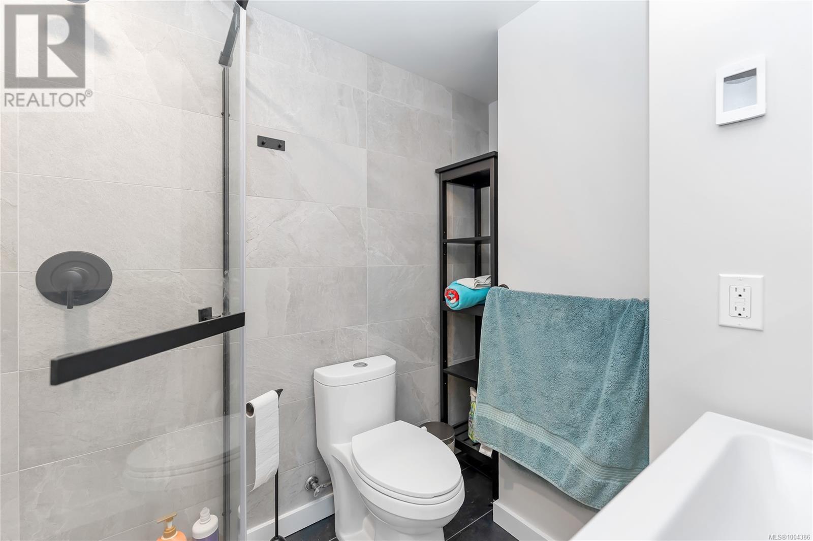 Photo 60 of 972 Seapearl Pl, Saanich BC