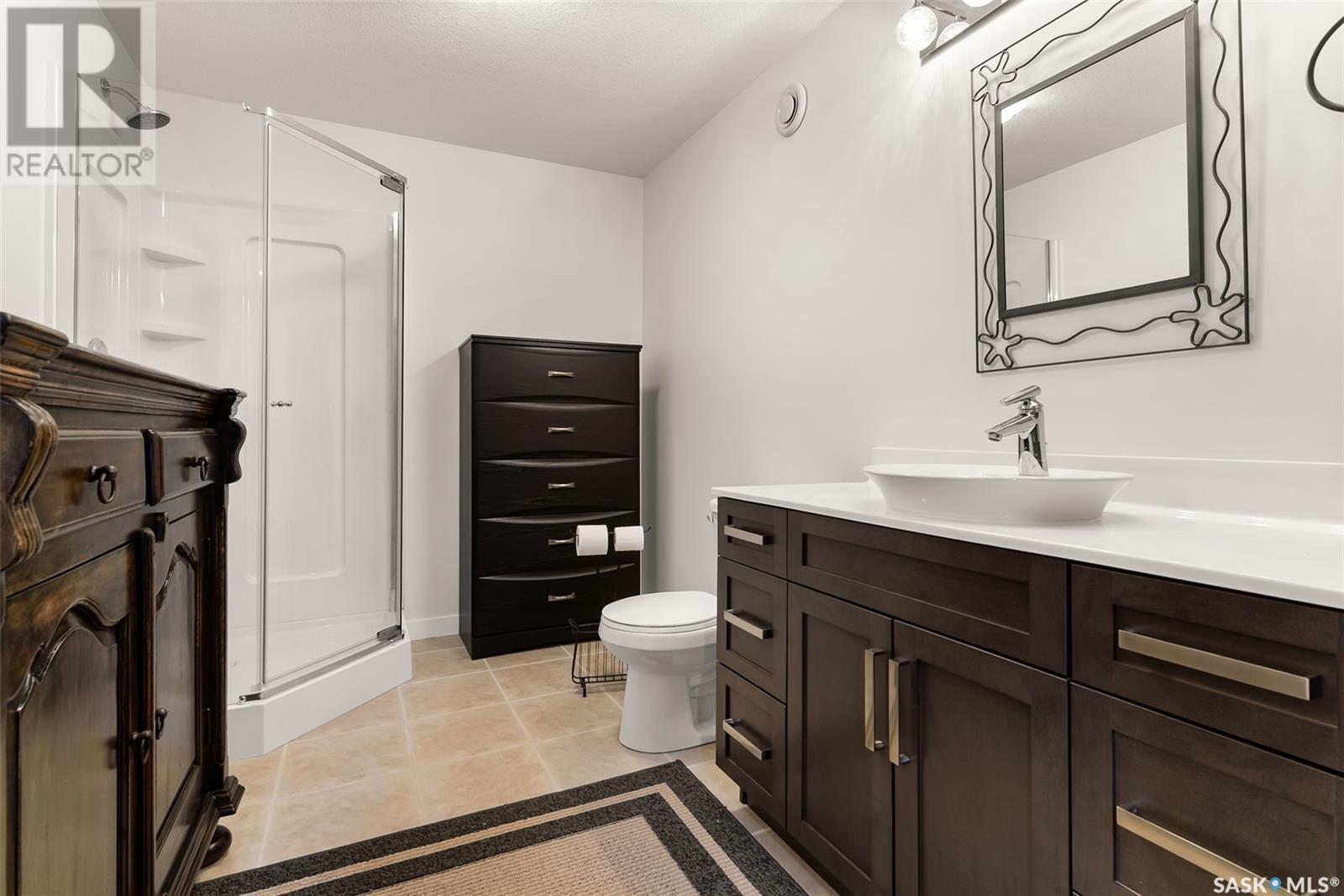 Photo 10 of 4128 Green Willow Terrace, Regina SK