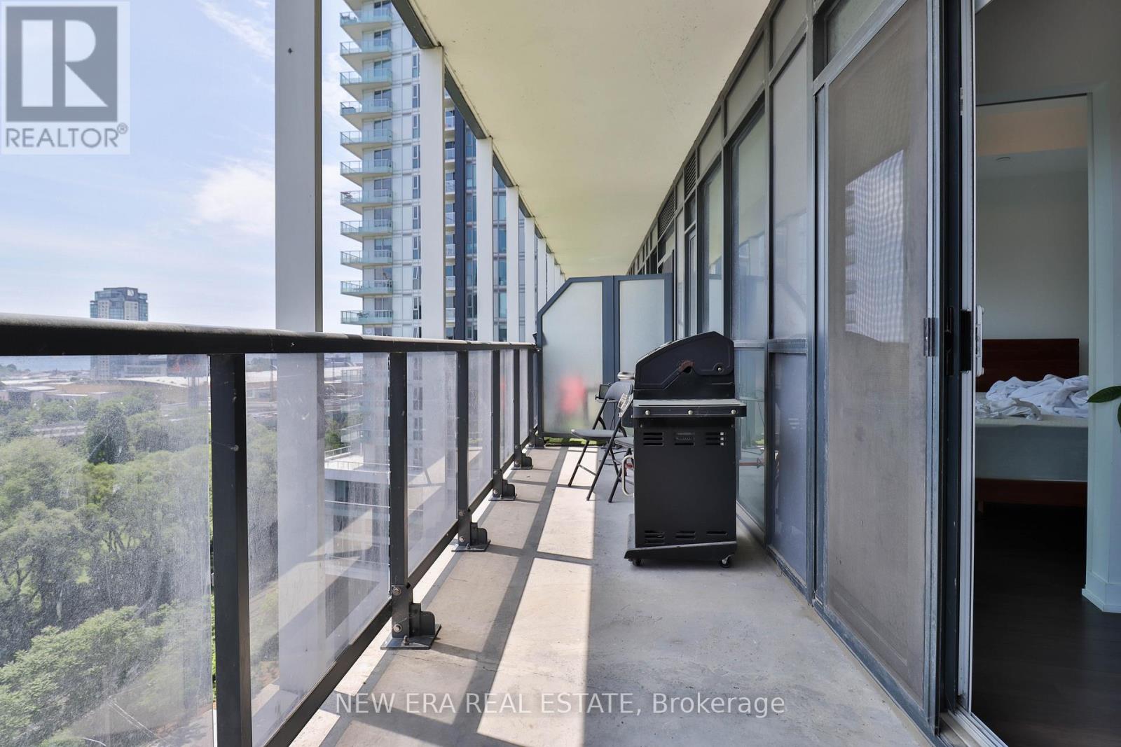 Photo 10 of 1112 30 Ordnance Street, Toronto ON