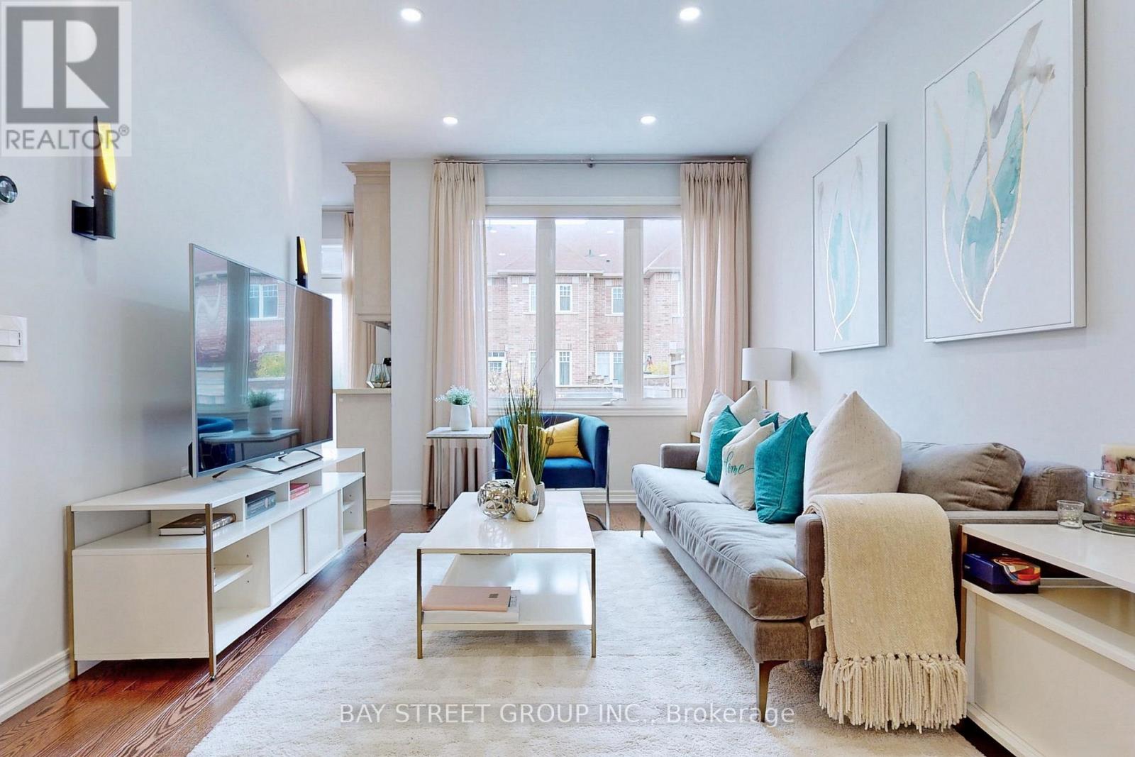 Single Family House for Sale in  ELIHOF DRIVE Vaughan (Patterson) 
