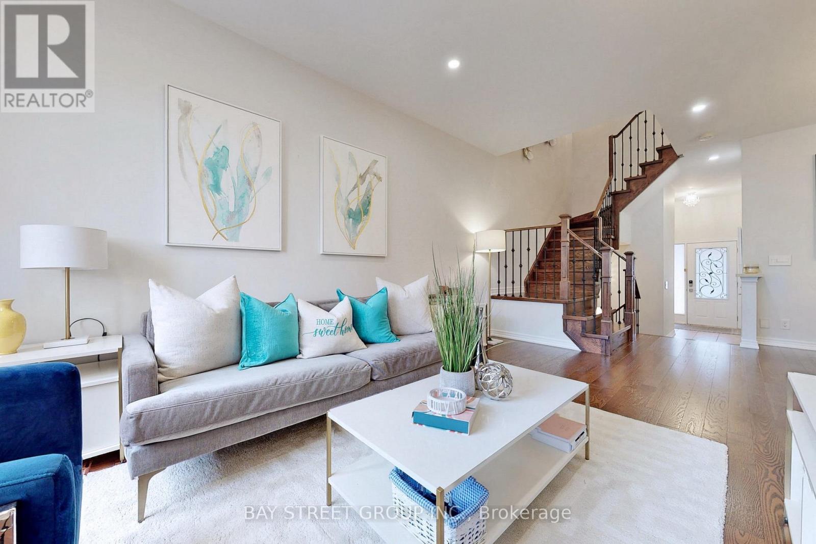 Single Family House for Sale in  ELIHOF DRIVE Vaughan (Patterson) 