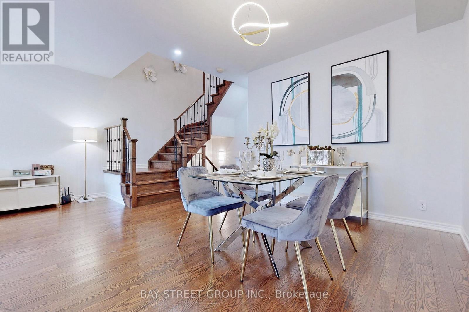 Single Family House for Sale in  ELIHOF DRIVE Vaughan (Patterson) 