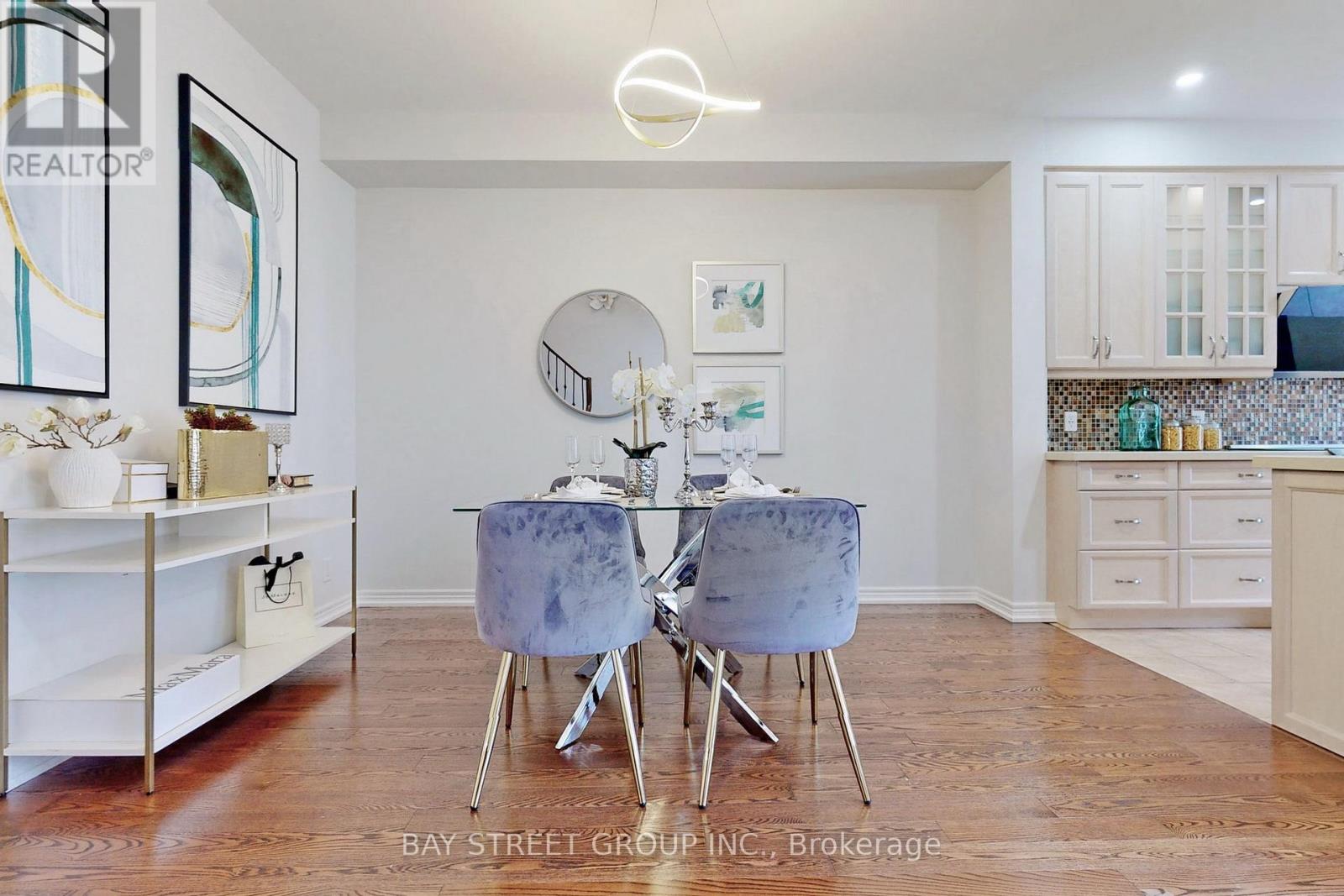 Single Family House for Sale in  ELIHOF DRIVE Vaughan (Patterson) 