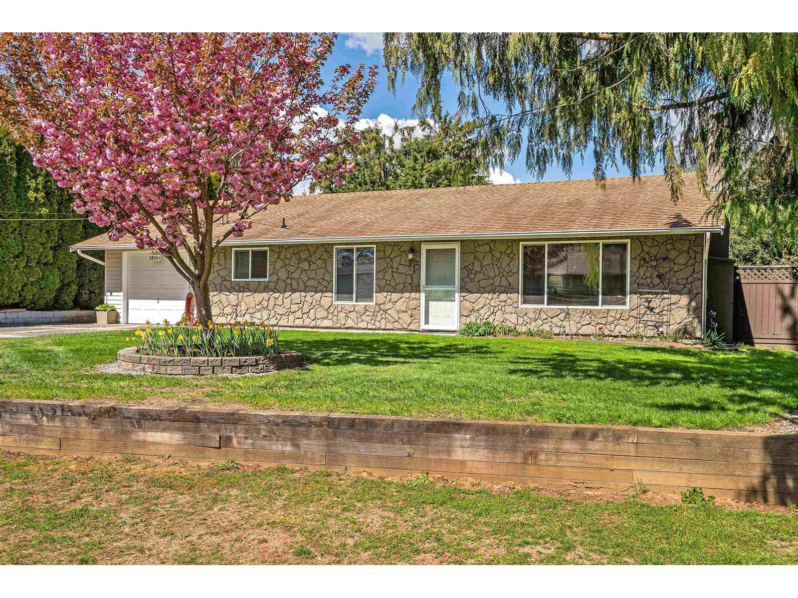Photo 1 of 32091 Sandpiper Place, Mission BC