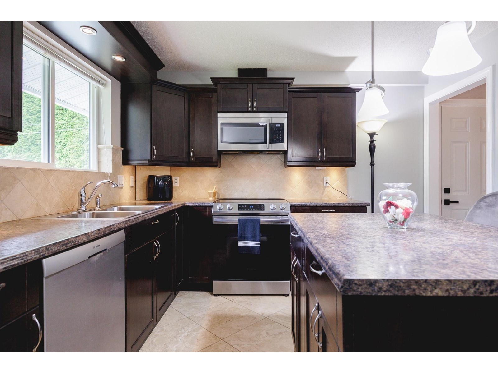 Photo 8 of 32091 Sandpiper Place, Mission BC