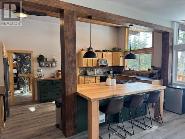 Photo 28 of 922 Mobley Road, Tappen BC