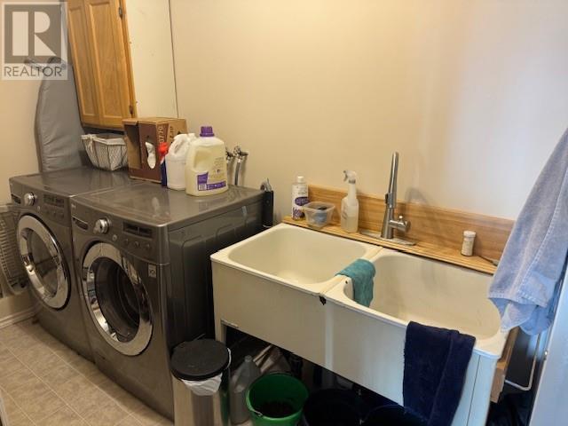 Photo 16 of 922 Mobley Road, Tappen BC