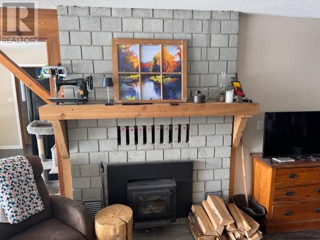 Photo 10 of 922 Mobley Road, Tappen BC