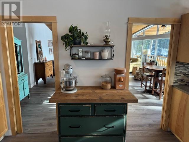 Photo 7 of 922 Mobley Road, Tappen BC