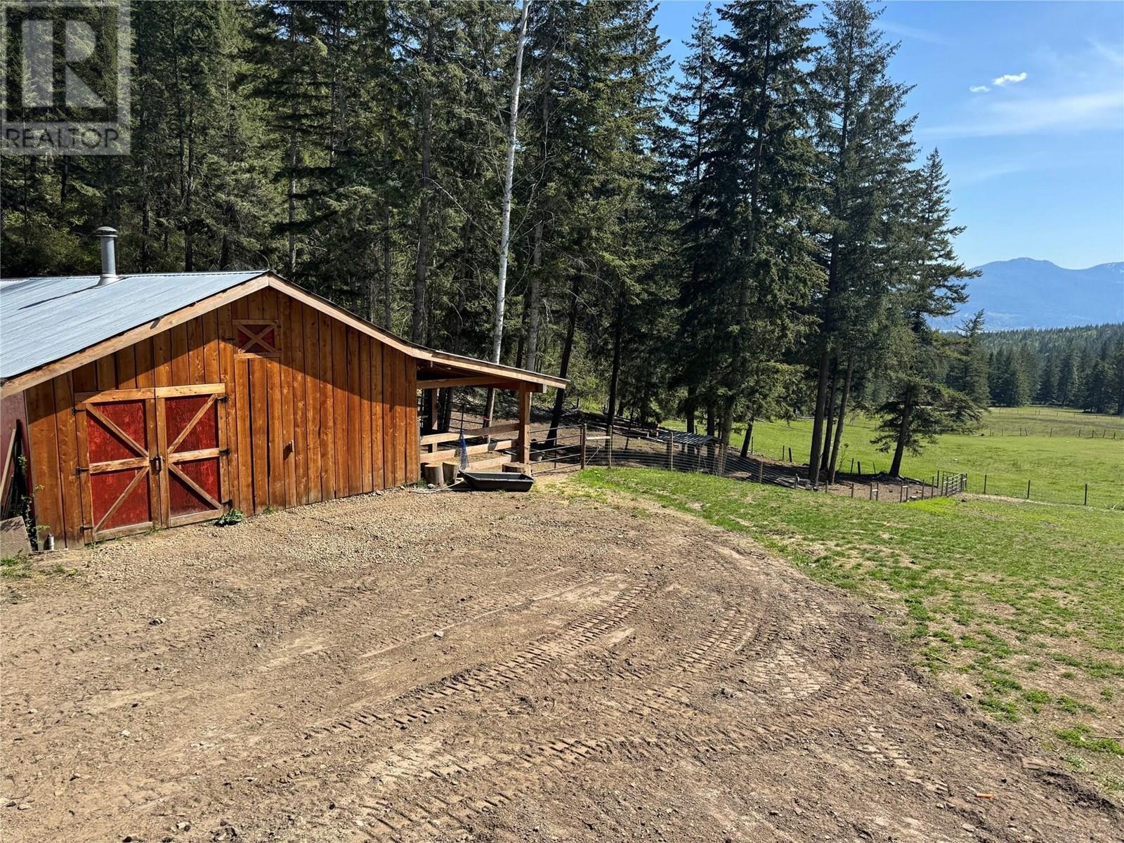 Photo 44 of 922 Mobley Road, Tappen BC