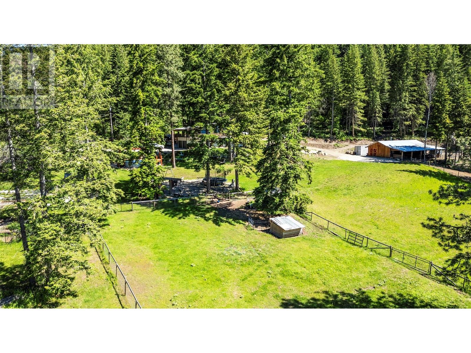 Photo 34 of 922 Mobley Road, Tappen BC