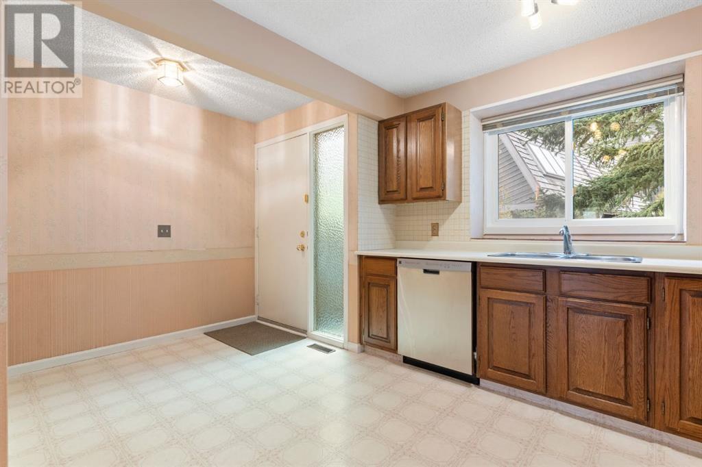 Single Family House for Sale in   Ranch Estates Place NW Ranchlands Calgary 