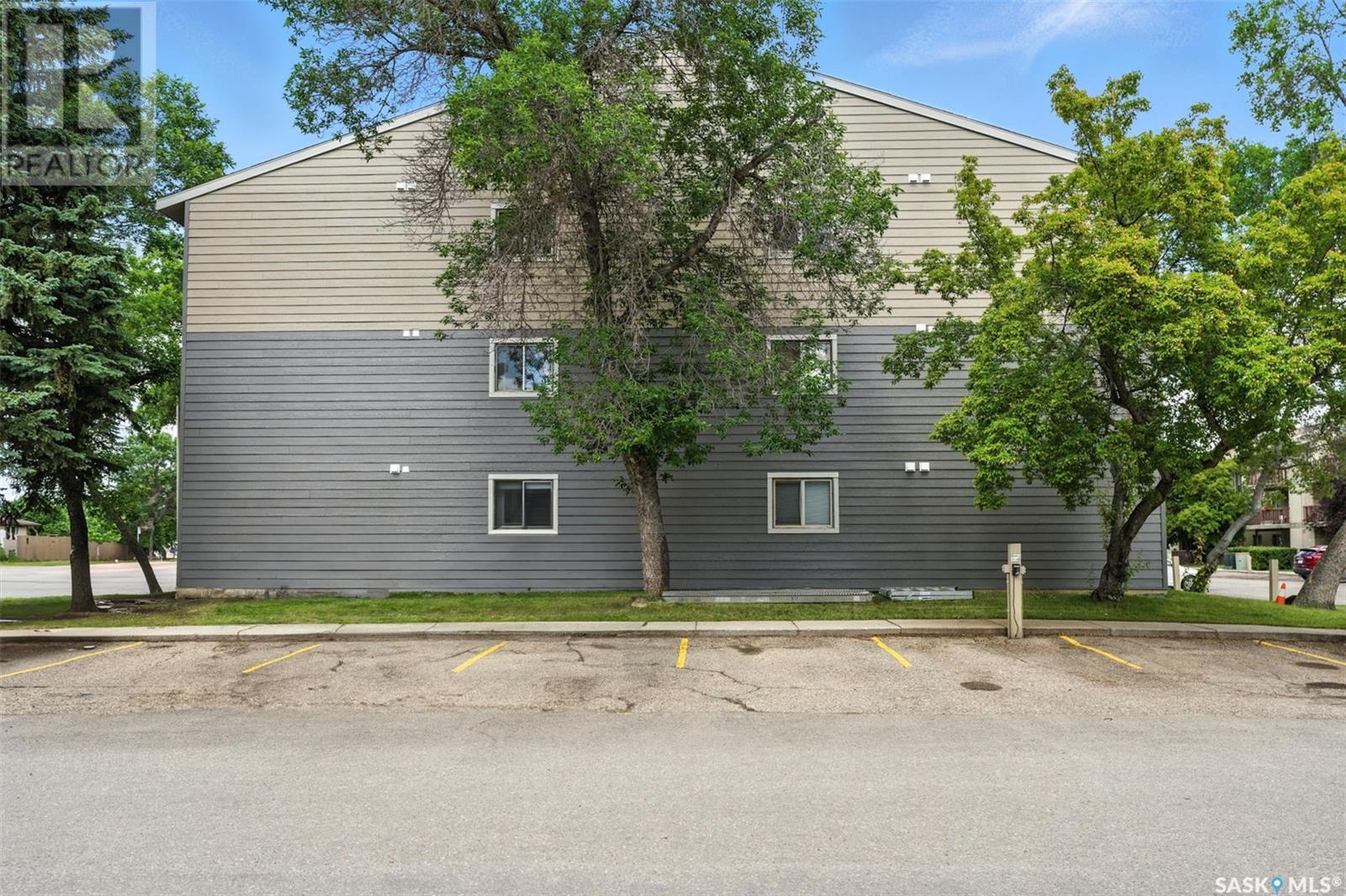 Single Family House Low rise for Sale in A  McKercher DRIVE Saskatoon 