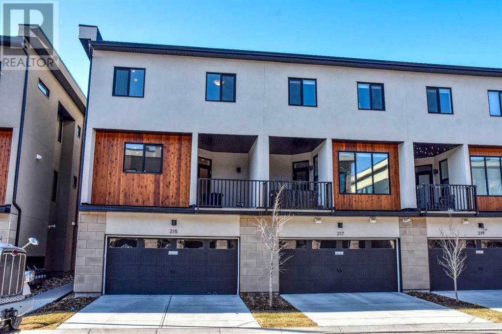 Single Family House for Sale in   Greenbriar Place NW Greenwood/Greenbriar Calgary 
