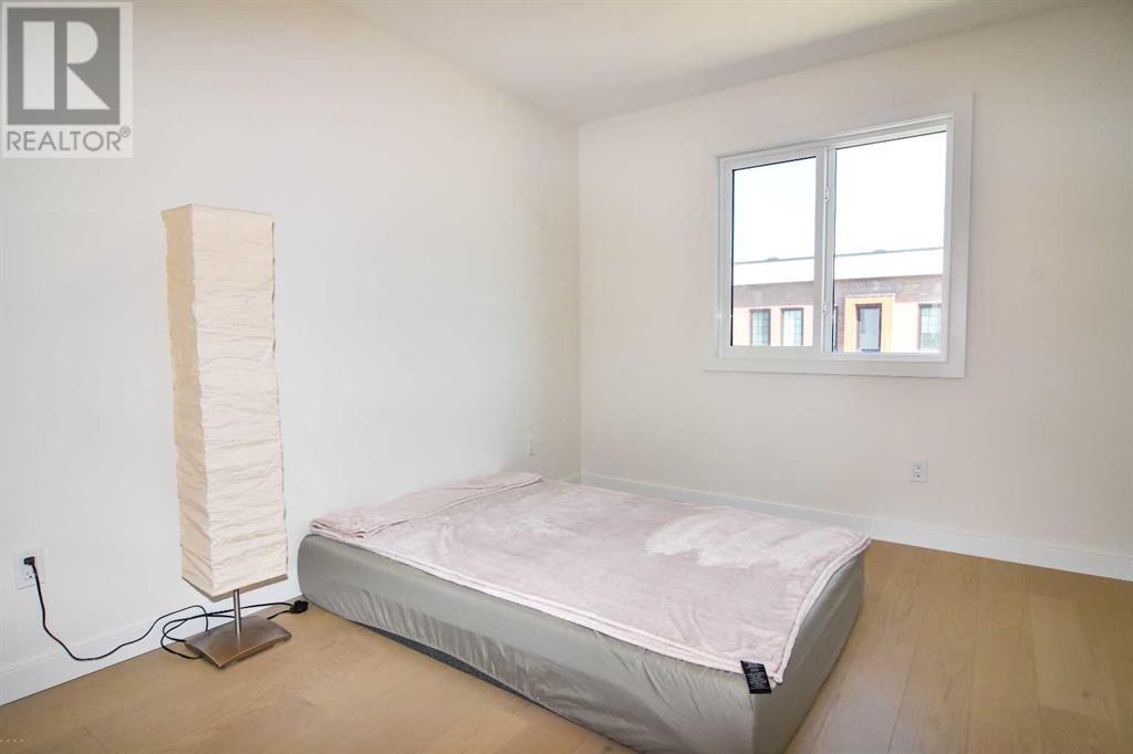 Single Family House for Sale in   Greenbriar Place NW Greenwood/Greenbriar Calgary 