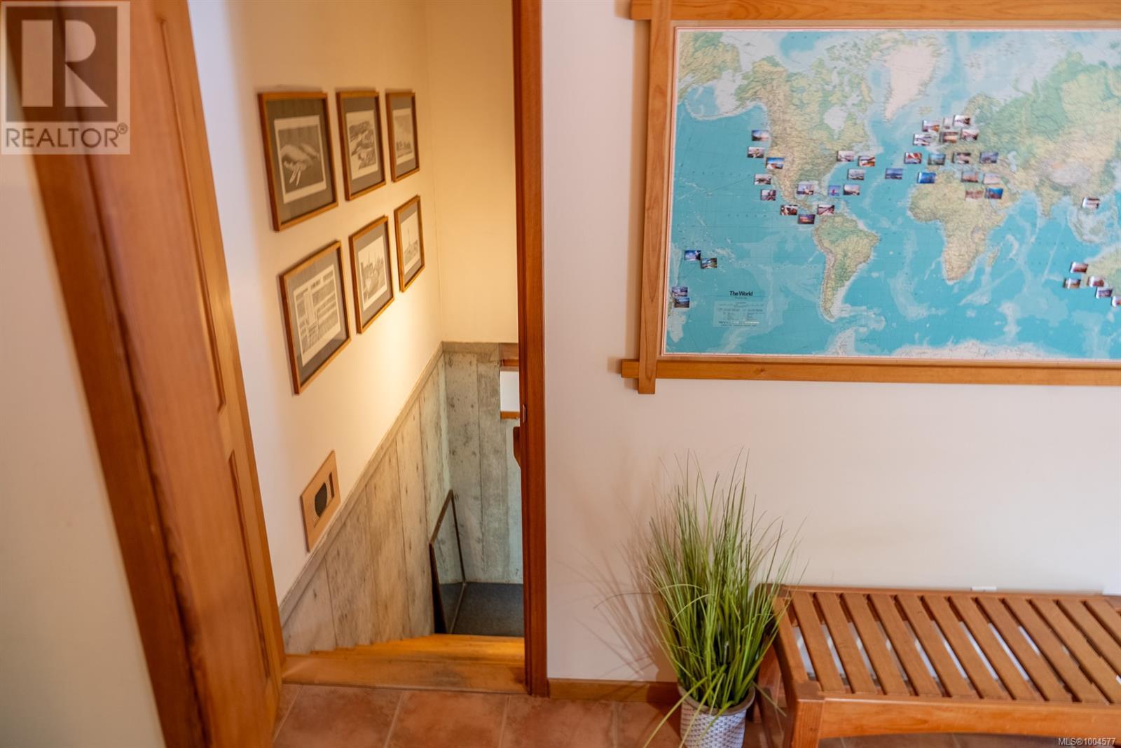 5574 Hooson Rd, Pender Island