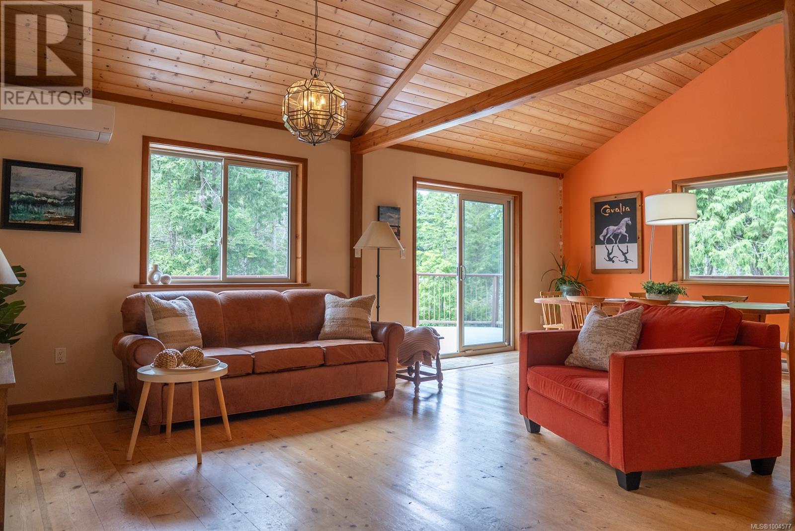 5574 Hooson Rd, Pender Island