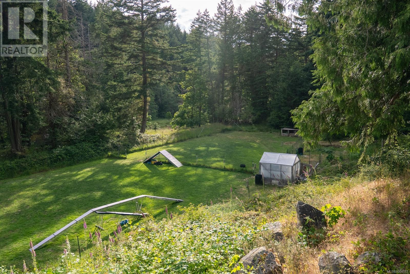 5574 Hooson Rd, Pender Island