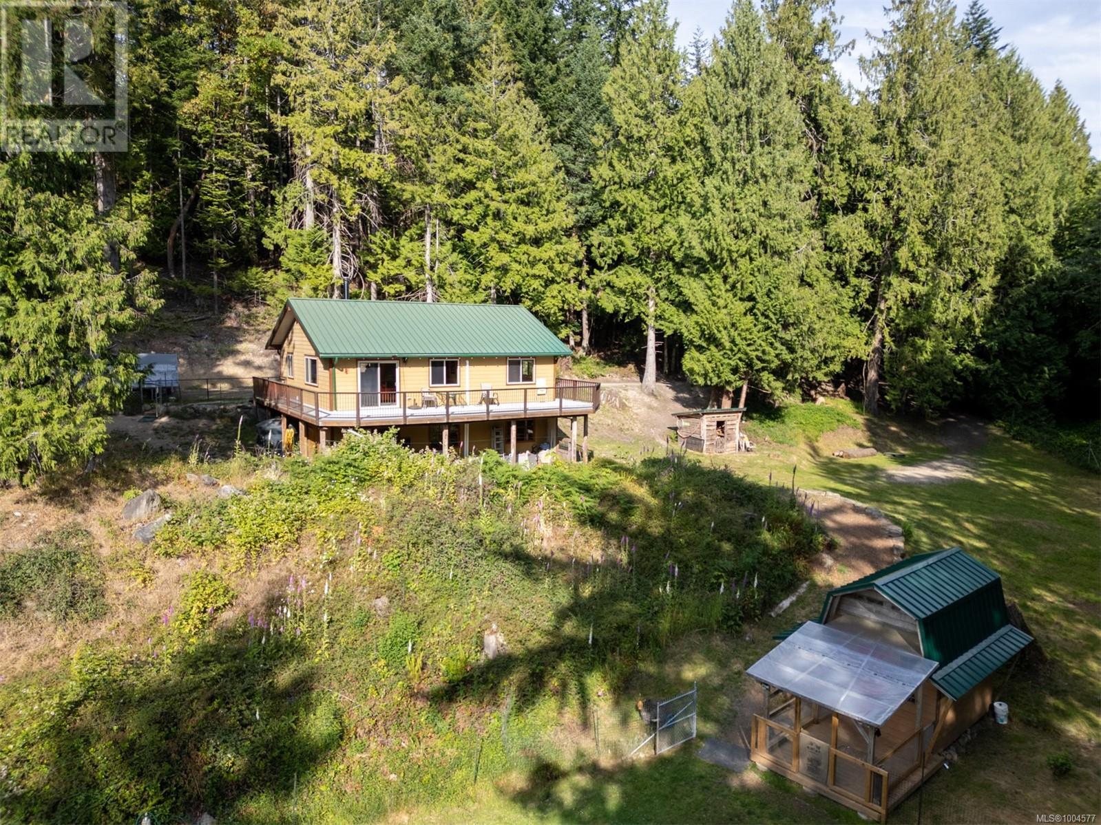 5574 Hooson Rd, Pender Island