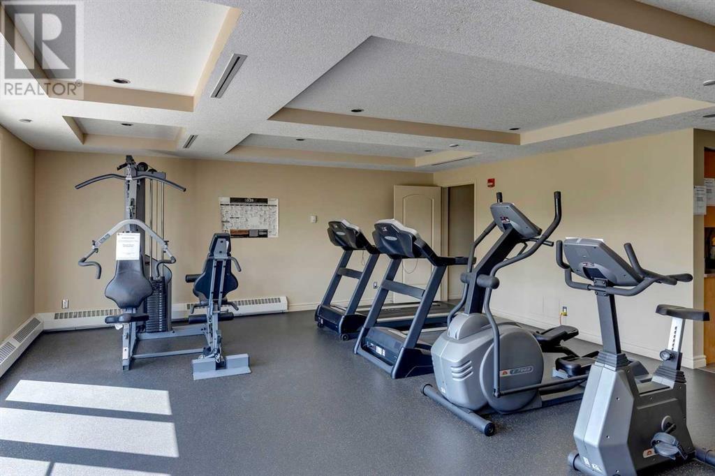 Single Family House for Sale in    Avenue NW Varsity Calgary 