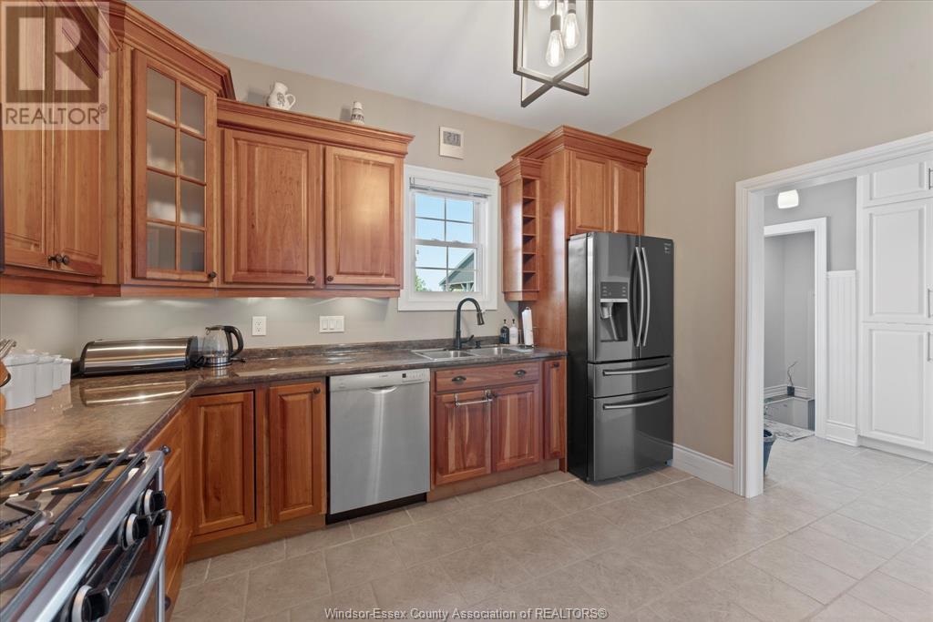 Photo 10 of 1842 Road 3 West, Kingsville ON