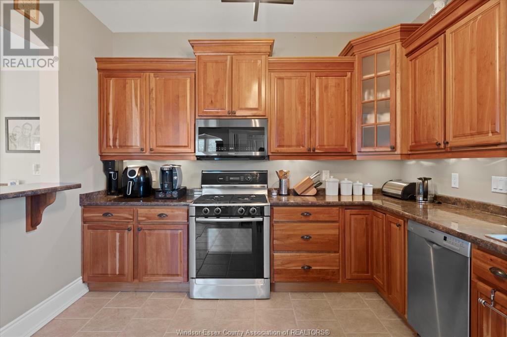 Photo 11 of 1842 Road 3 West, Kingsville ON