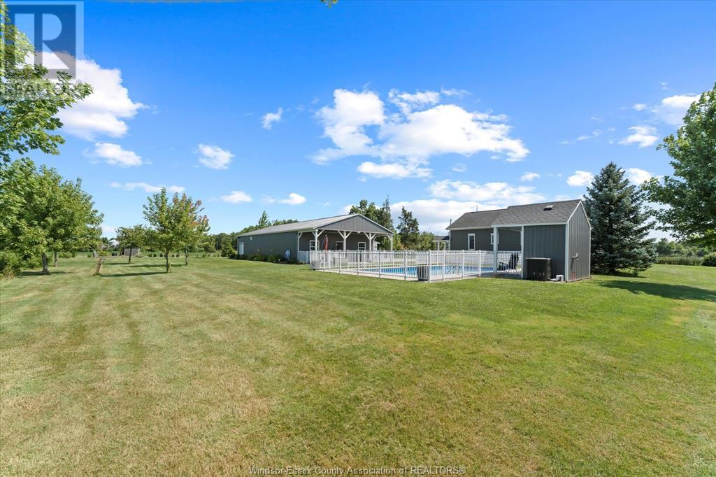 Photo 34 of 1842 Road 3 West, Kingsville ON