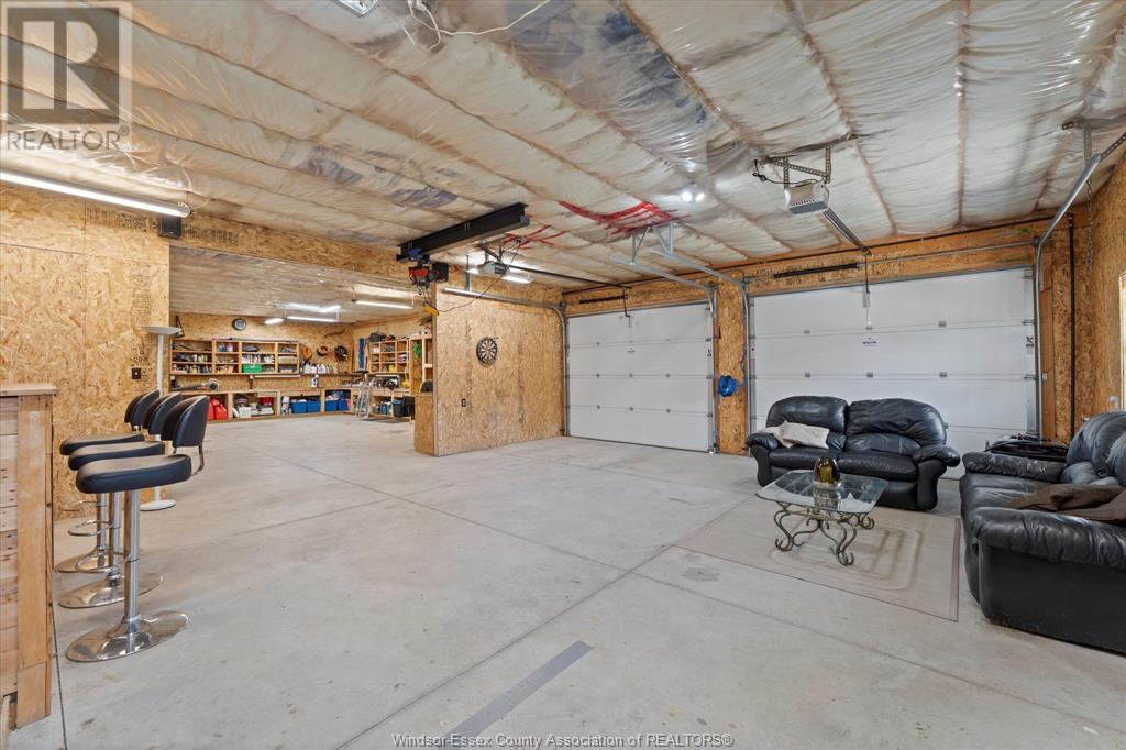 Photo 33 of 1842 Road 3 West, Kingsville ON