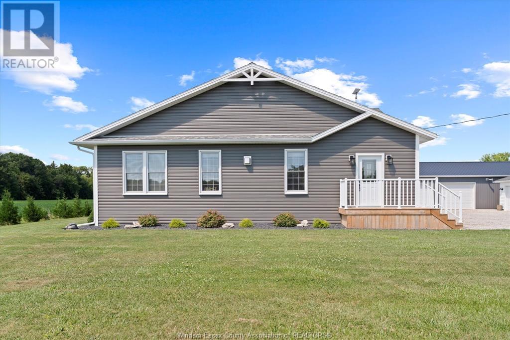 Photo 2 of 1842 Road 3 West, Kingsville ON