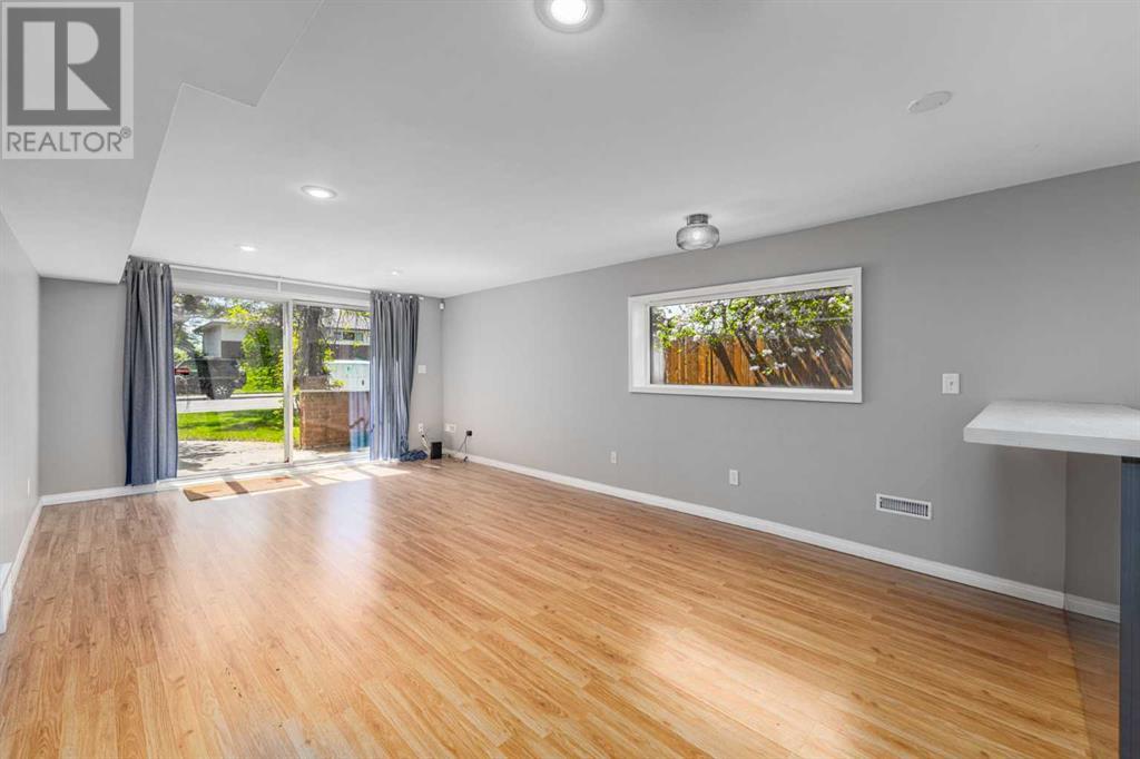 Single Family House 5 Level for Sale in   Avenue NW St Andrews Heights Calgary 