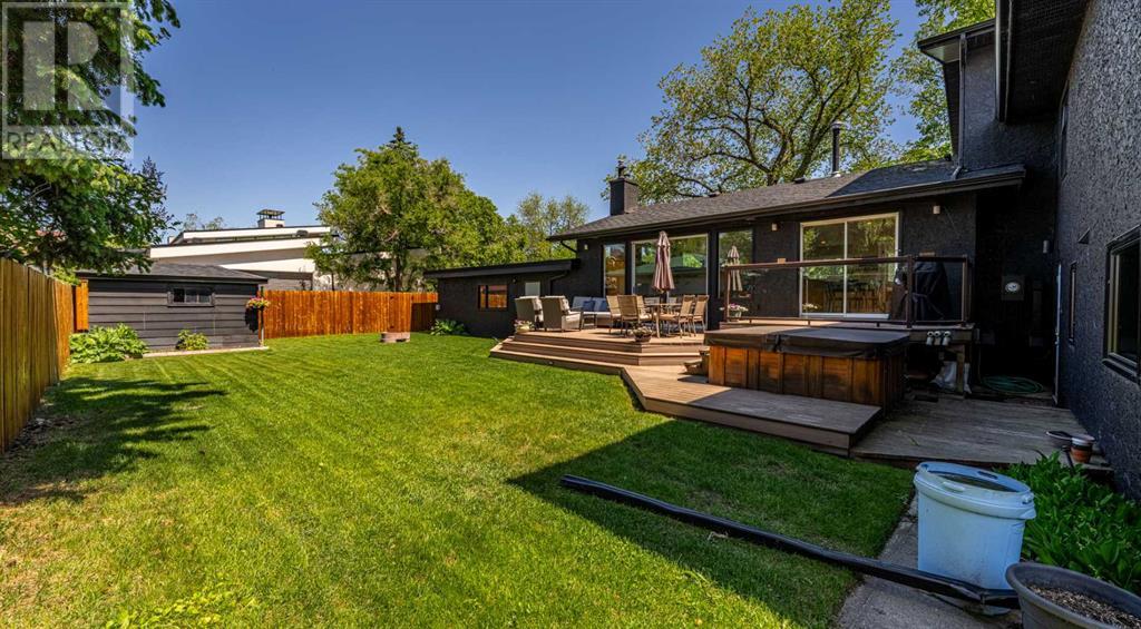 Single Family House 5 Level for Sale in   Avenue NW St Andrews Heights Calgary 