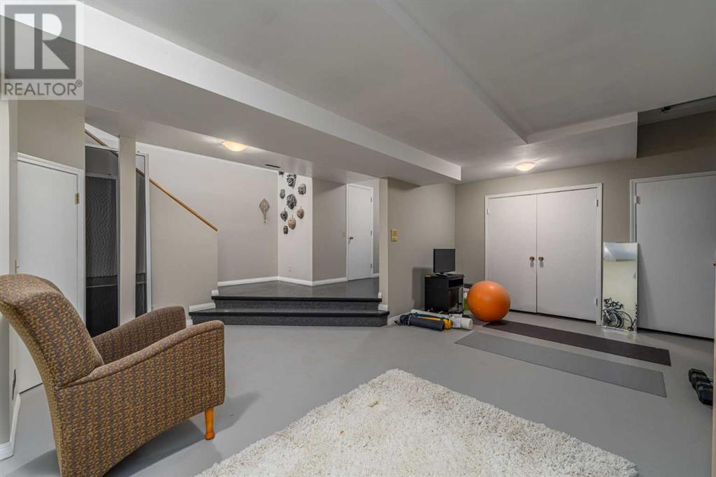 Single Family House 5 Level for Sale in   Avenue NW St Andrews Heights Calgary 