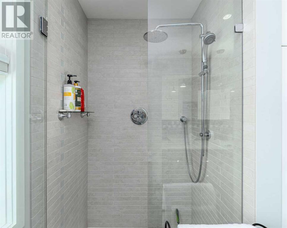 Single Family House 5 Level for Sale in   Avenue NW St Andrews Heights Calgary 