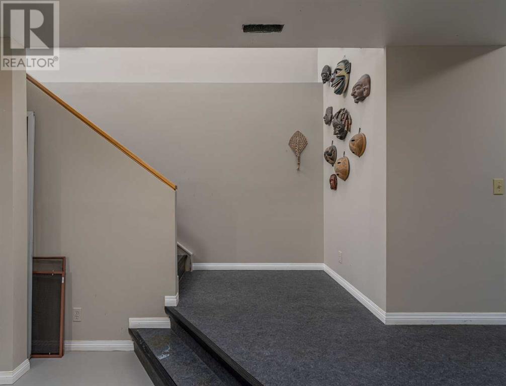 Single Family House 5 Level for Sale in   Avenue NW St Andrews Heights Calgary 