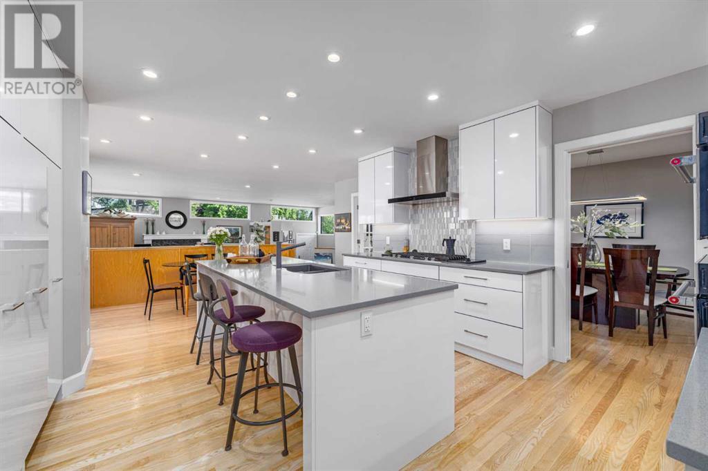 Single Family House 5 Level for Sale in   Avenue NW St Andrews Heights Calgary 