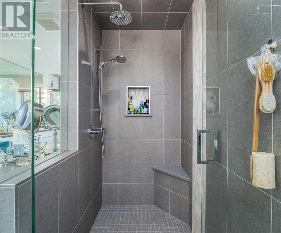 Single Family House 5 Level for Sale in   Avenue NW St Andrews Heights Calgary 