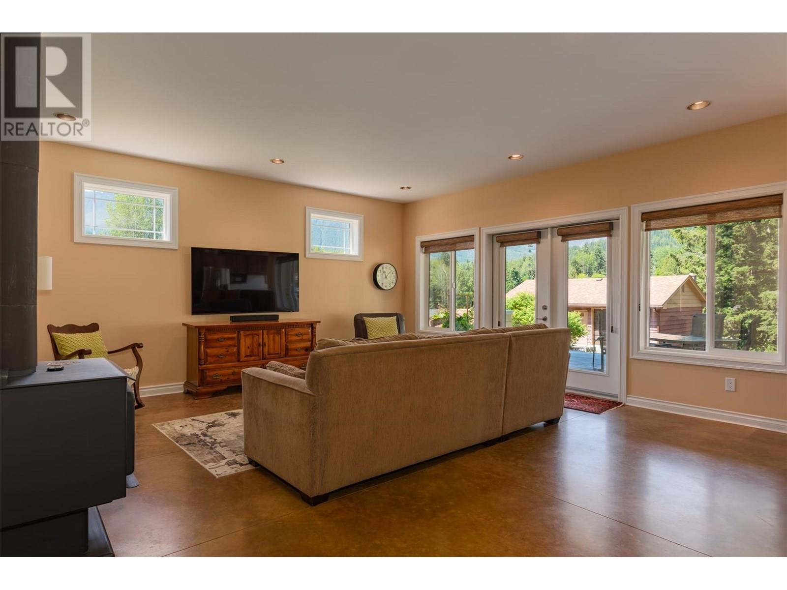 509 6th Street, Kaslo