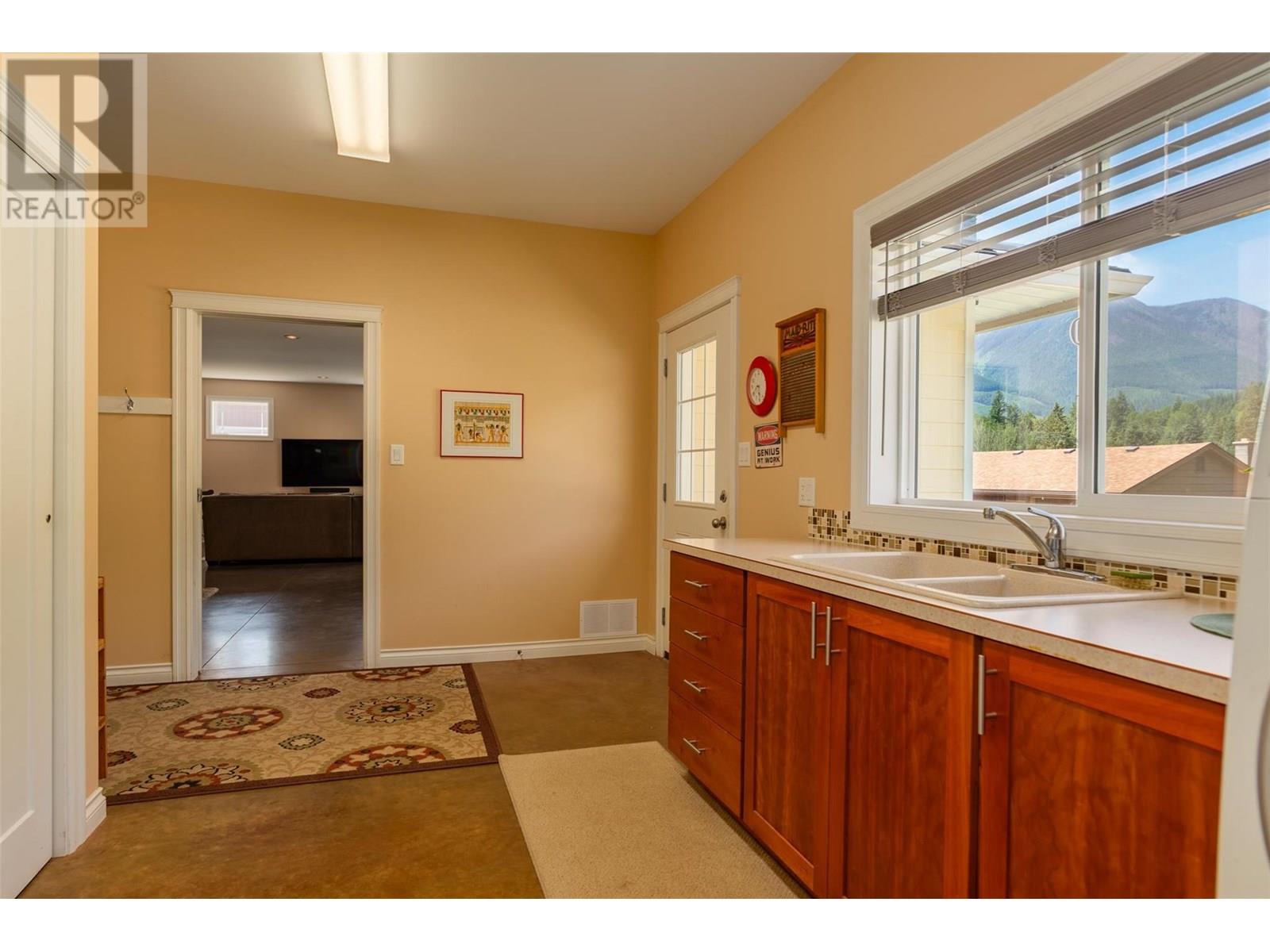 509 6th Street, Kaslo