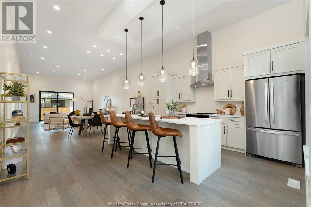 Photo 10 of 648 Lily Mac Boulevard, Windsor ON