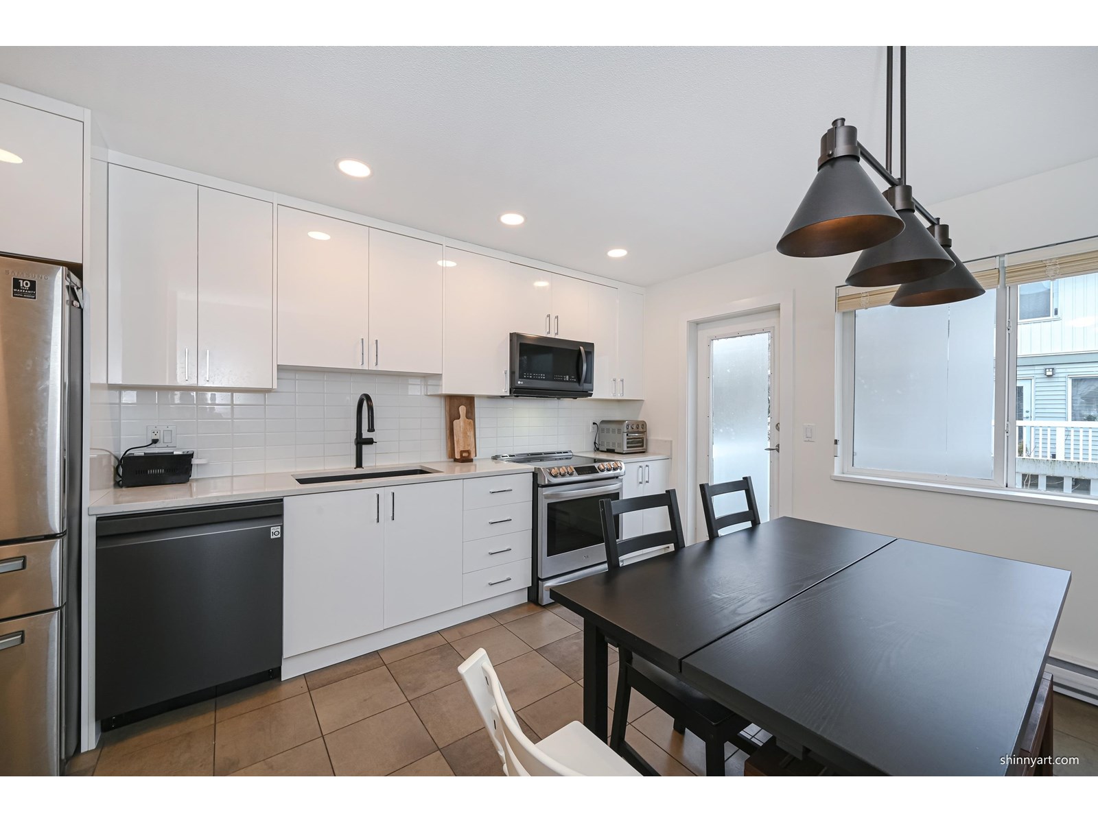 Photo 8 of 167 16177 83 Avenue, Surrey BC