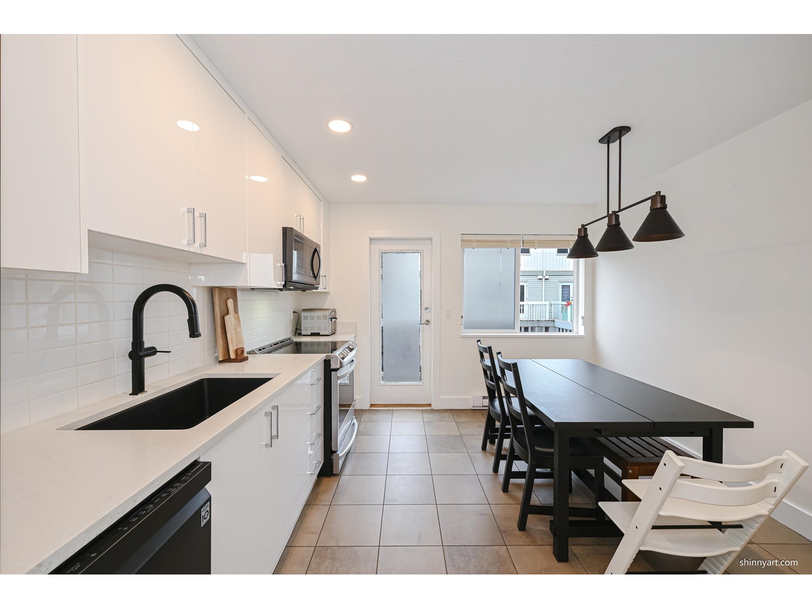 Photo 9 of 167 16177 83 Avenue, Surrey BC
