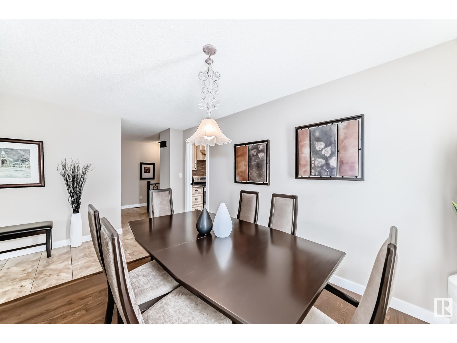 Photo 12 of 4019 104 St Nw, Edmonton AB
