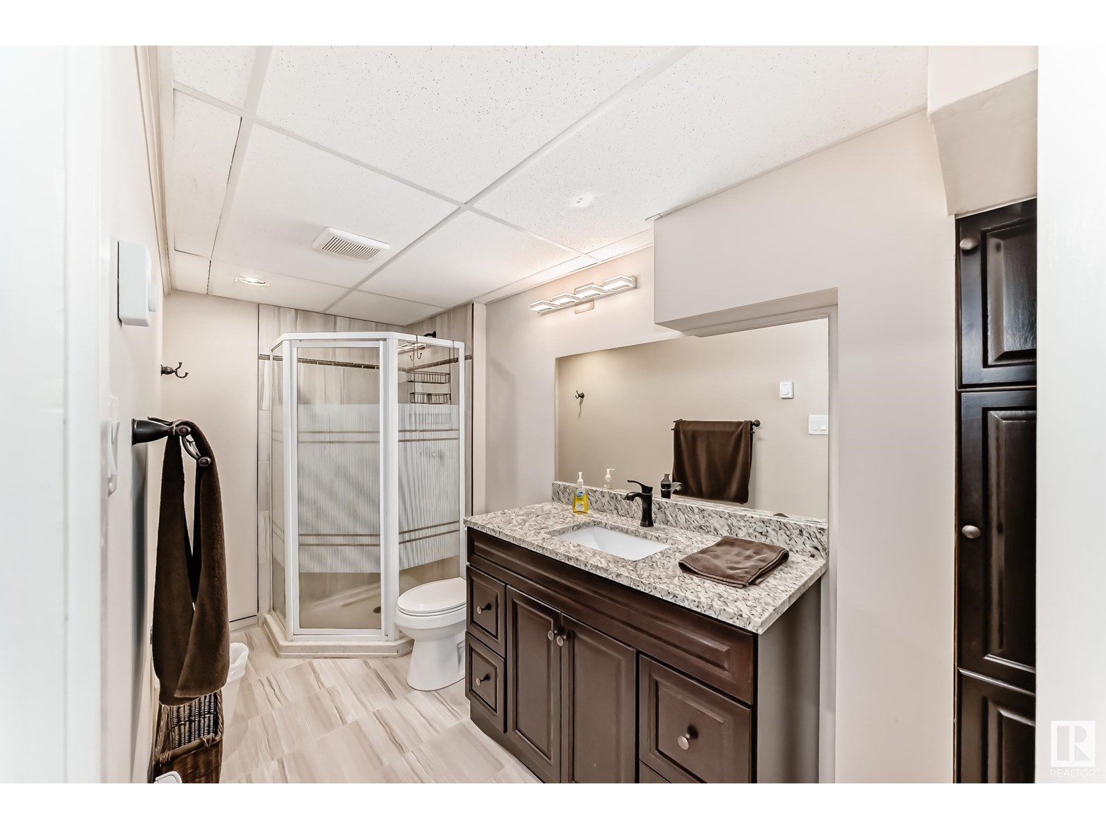 Photo 28 of 4019 104 St Nw, Edmonton AB