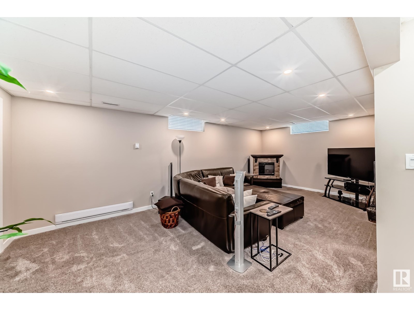 Photo 23 of 4019 104 St Nw, Edmonton AB