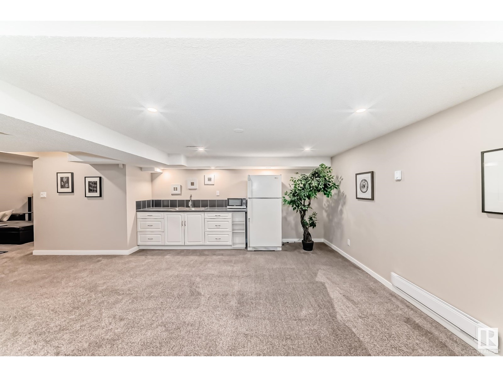 Photo 25 of 4019 104 St Nw, Edmonton AB