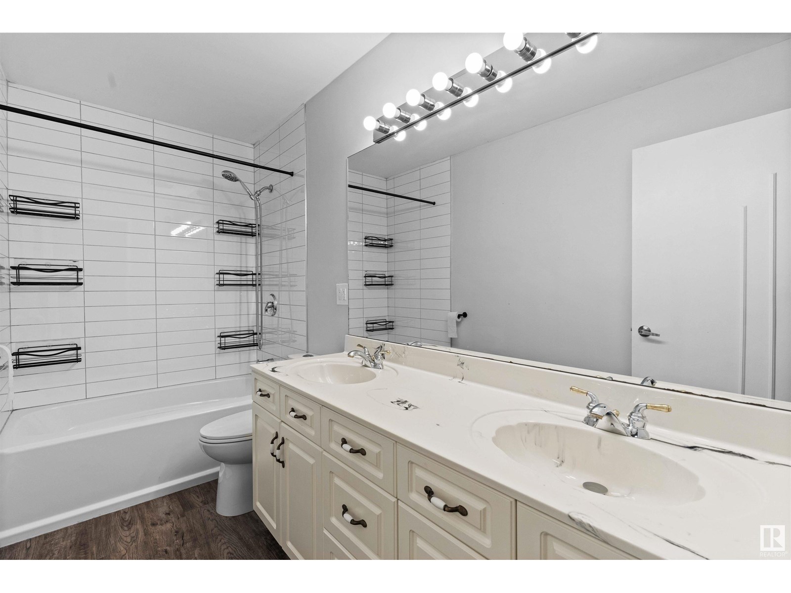 Photo 10 of 115 87 Brookwood Dr, Spruce Grove AB