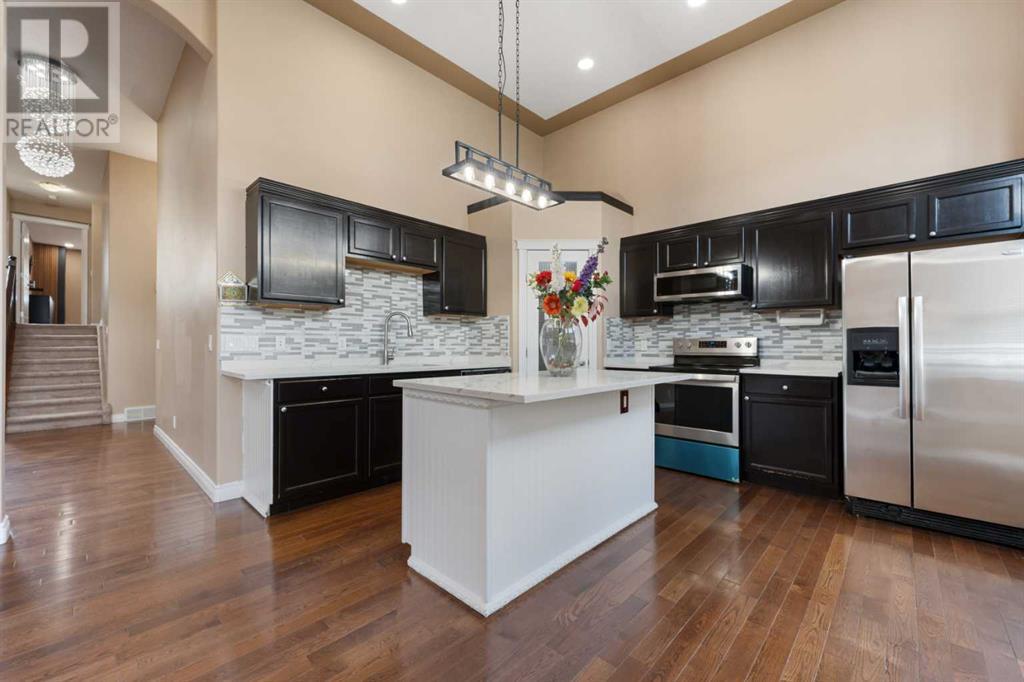 Single Family House Bi-level for Sale in  Tarawood Place NE Taradale Calgary 