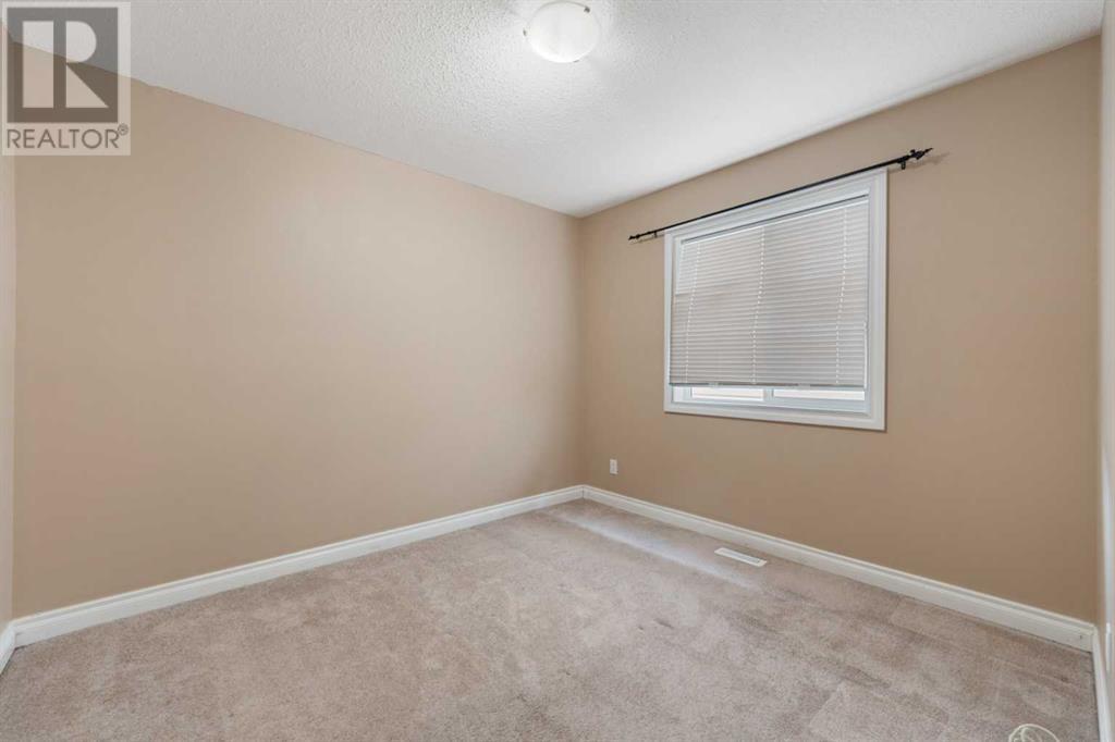 Single Family House Bi-level for Sale in  Tarawood Place NE Taradale Calgary 