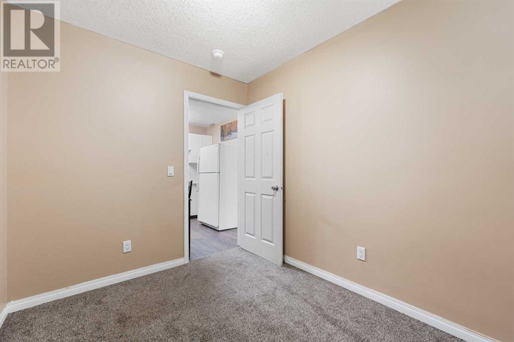 Single Family House Bi-level for Sale in  Tarawood Place NE Taradale Calgary 